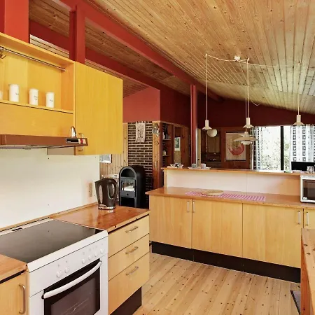 Three-bedroom In 14 Hébergement de vacances *