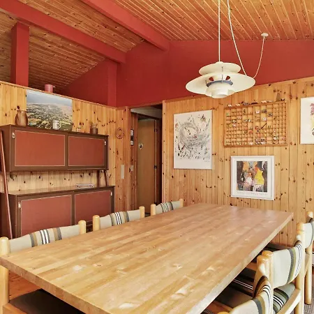 Three-bedroom In 14 * Blavand