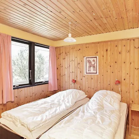 Three-bedroom In 14 *